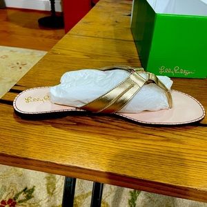 Lily Pulitzer new job n box size 10 gold metallic
